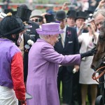 queen-pats-horse